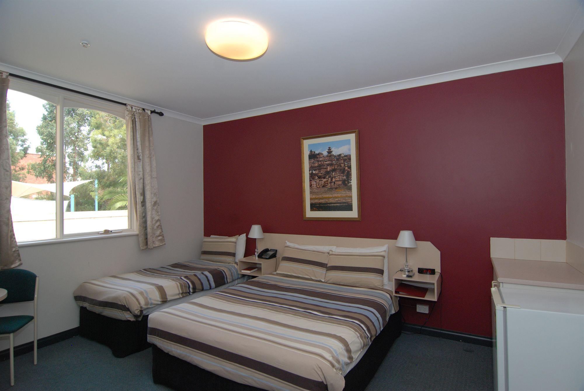 Brunswick Tower Hotel Melbourne City Exterior foto