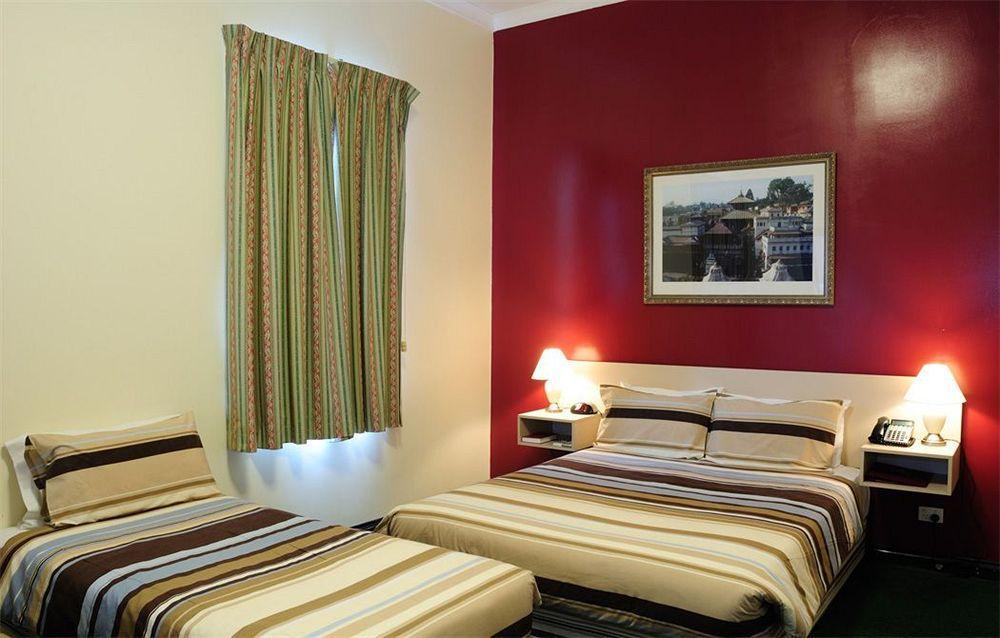 Brunswick Tower Hotel Melbourne City Exterior foto