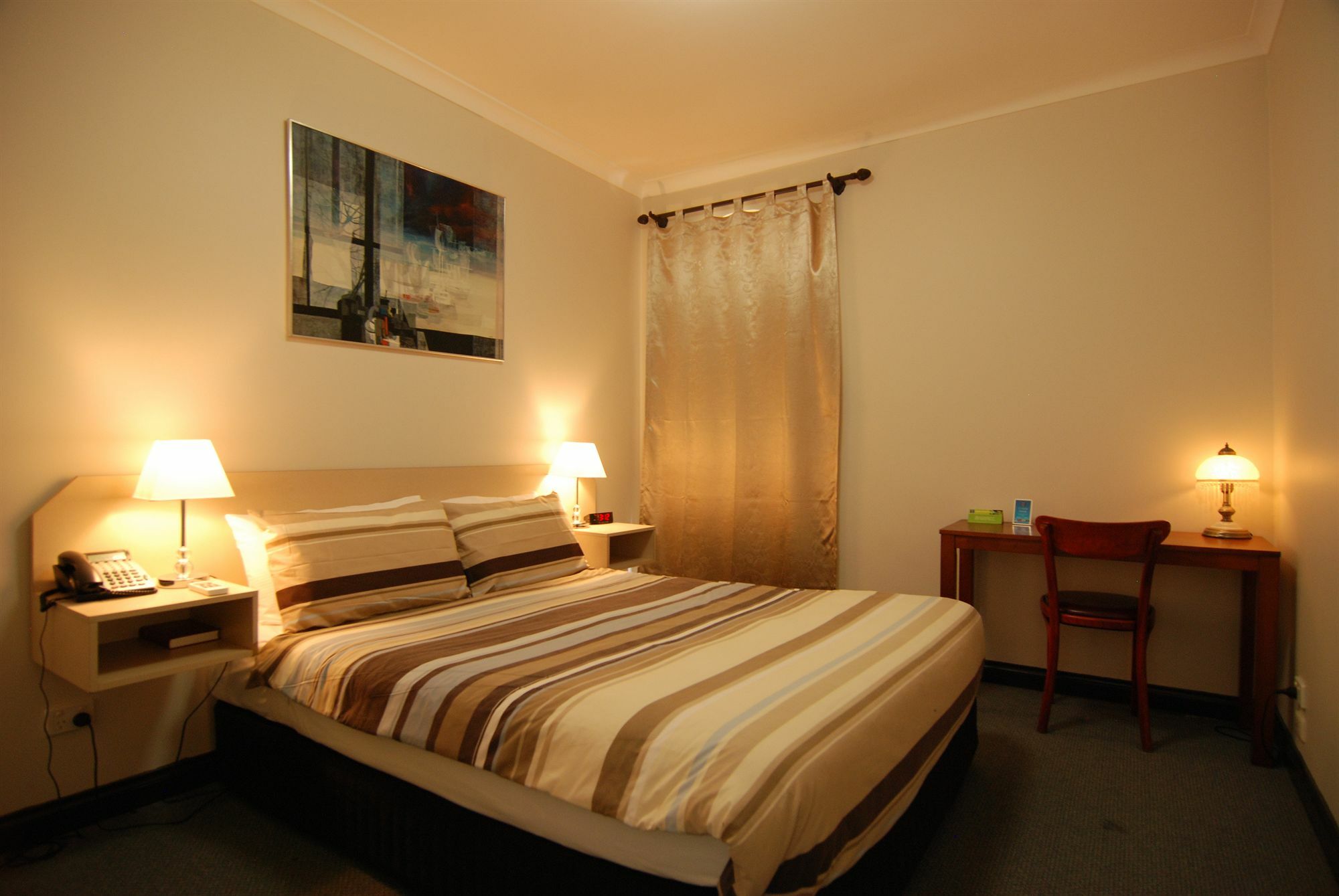 Brunswick Tower Hotel Melbourne City Exterior foto