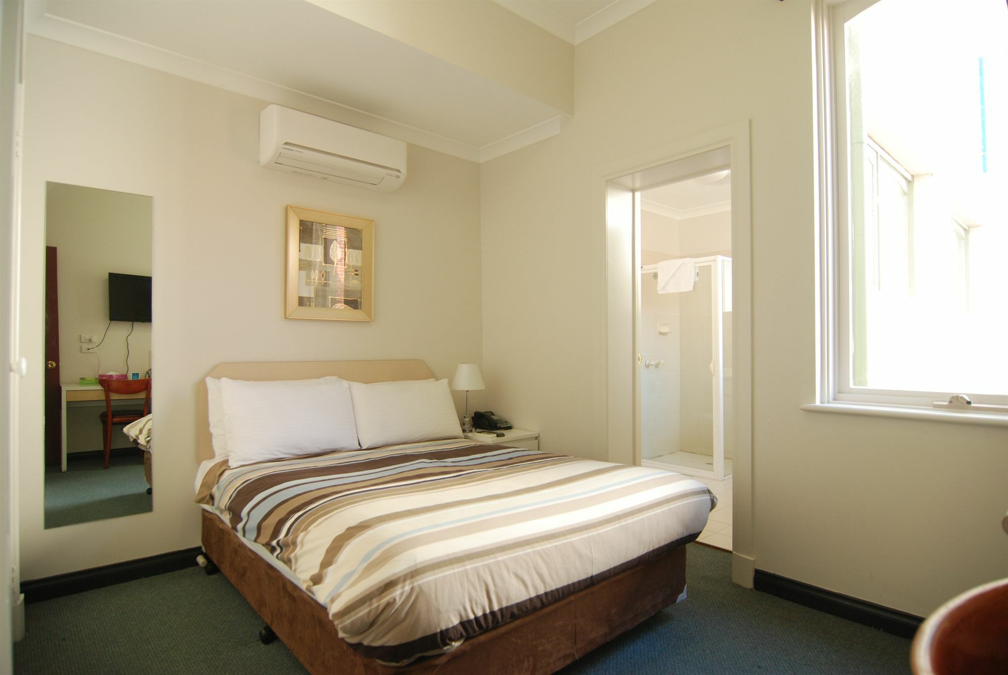 Brunswick Tower Hotel Melbourne City Exterior foto